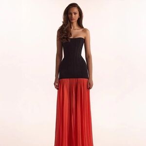 Black&Coral dress with a pleated skirt, Parisienne